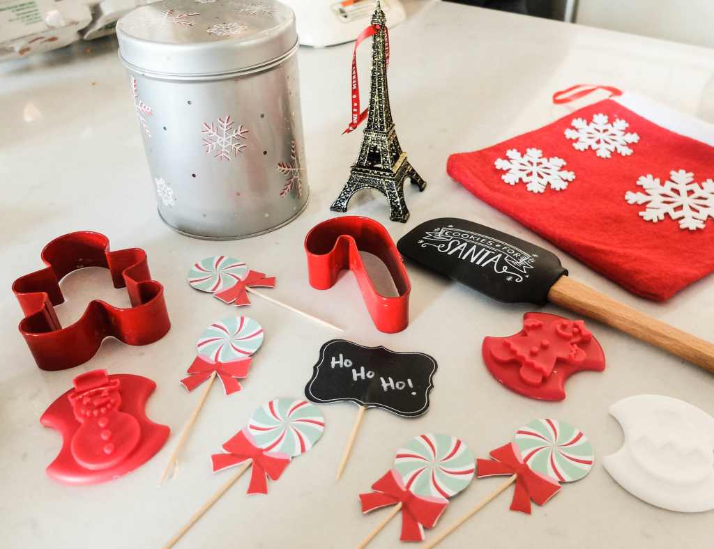 cropped xmas baking