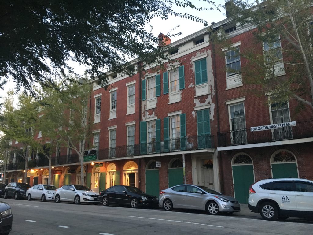 new-orleans-warehouse-district