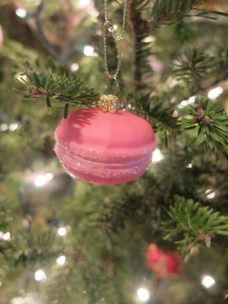macaroon-ornament